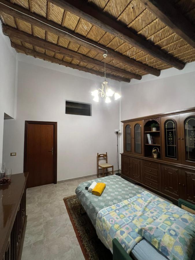 Casa Di Mirto Bed and Breakfast Chiaramonte Gulfi Exteriör bild