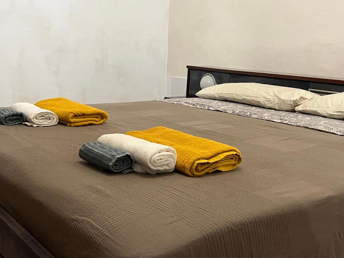 Casa Di Mirto Bed and Breakfast Chiaramonte Gulfi Exteriör bild